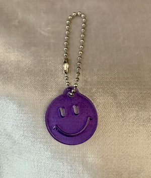 Waldraud-MoManTain-Smiley-Key-Chain-Purple