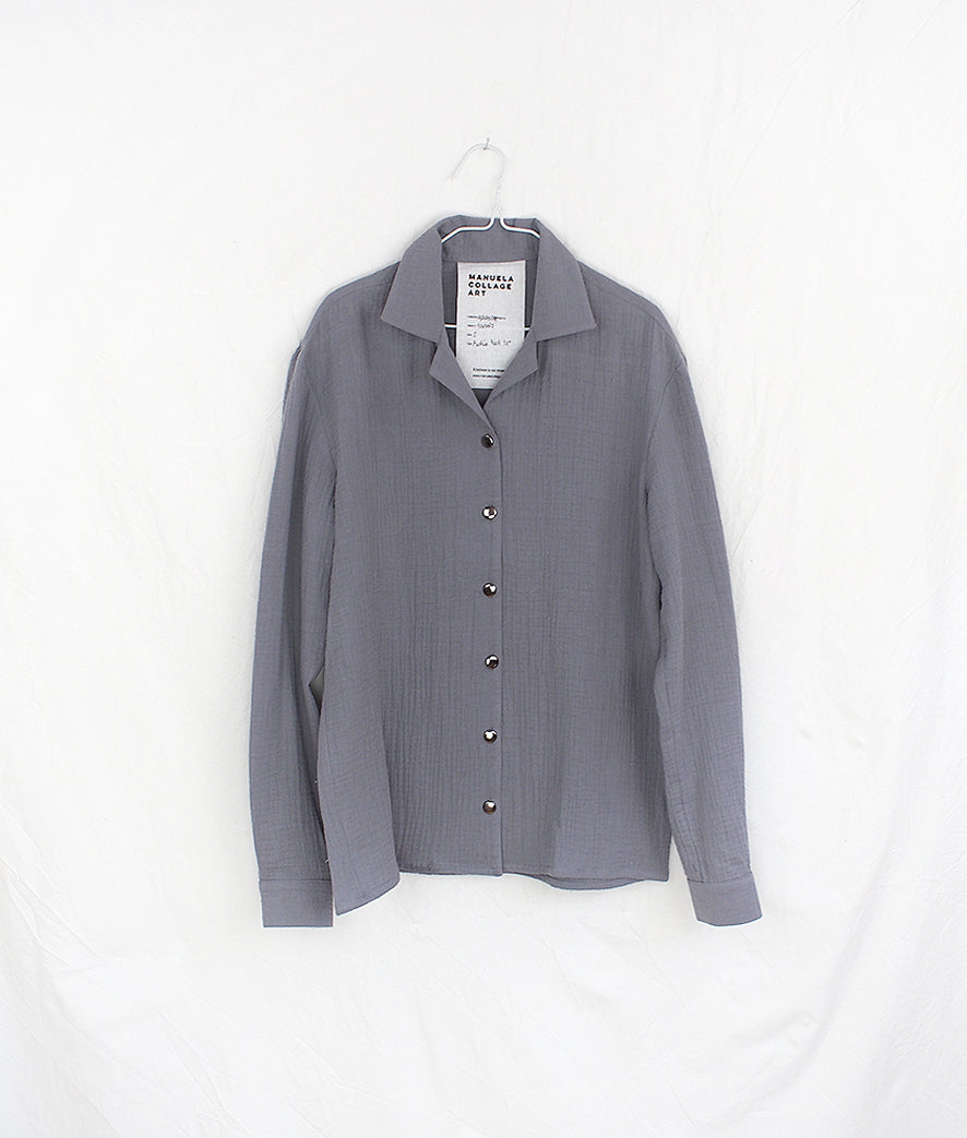 Waldraud-ManuelaArtCollage-StandingLinenShirt-01