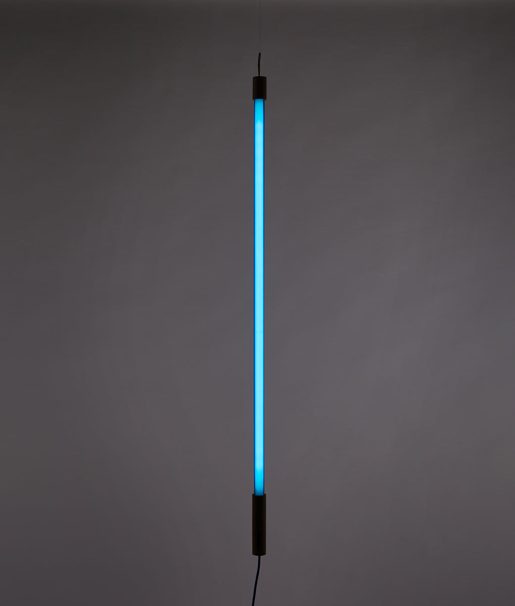 Waldraud-Seletti-Linea-Led-Blue-01